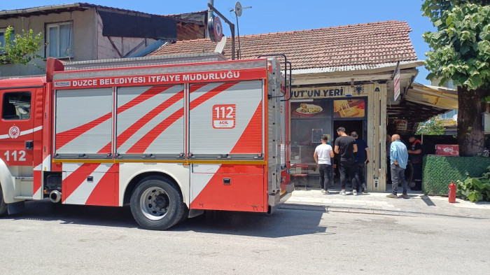 Parlayan alevleri komşular söndürdü