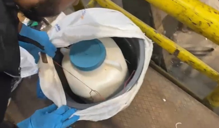 Kargoya verilen peynir bidonunun içinde uyuşturucu çıktı