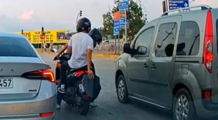 Düzce'de Kırmızı Işık Cezası Kameraya Yakalandı