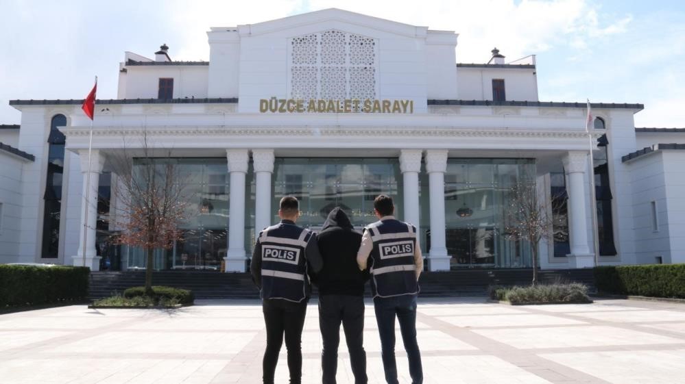 Düzce’de 26 bin şahıs sorgulandı, aranan 50 kişi yakalandı!