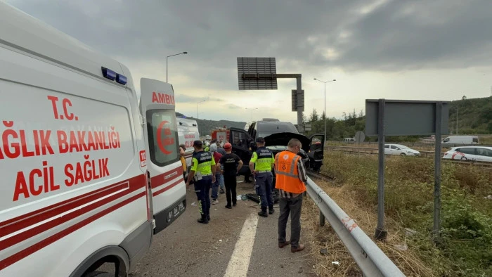  Şarkıcı Çağan Şengül Ankara Konserine Giderken Kaza Yaptı