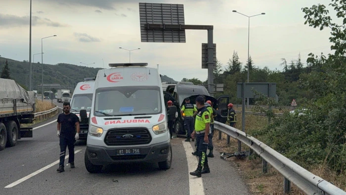  Şarkıcı Çağan Şengül Ankara Konserine Giderken Kaza Yaptı