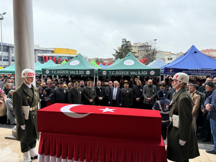 Şehit Piyade Uzman &Ccedil;avuş Mustafa Bazna son yolculuğuna uğurlandı
