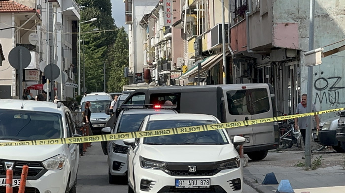 Düzce'de Silahla sırtından vuruldu!