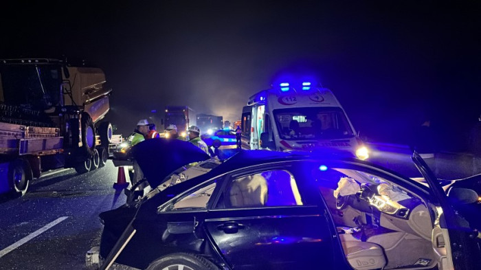 CHP’li meclis üyesinin bulunduğu otomobil kaza yaptı