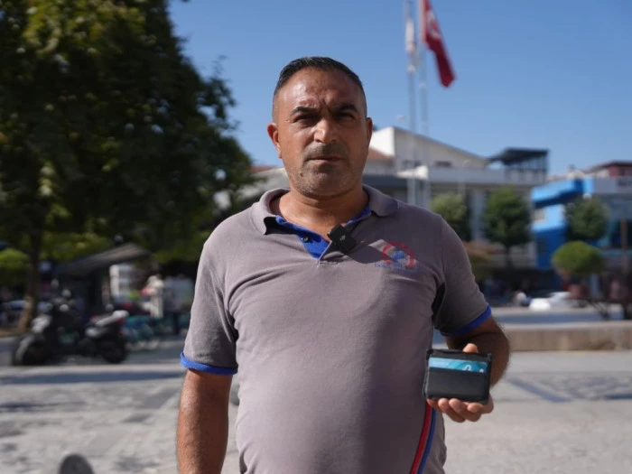 Temizlik İş&ccedil;ileri Buldukları C&uuml;zdanları İade Etti