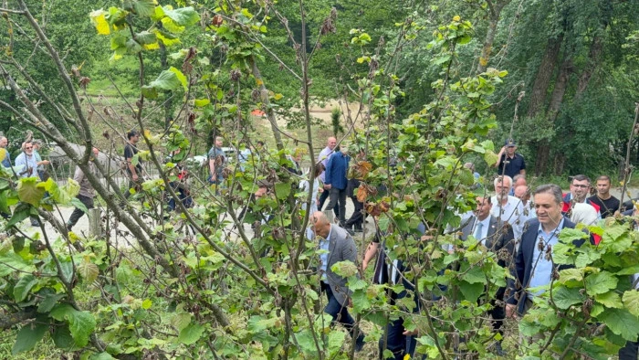 TBMM'nin Düzce'deki Zirai Don Ziyareti ve Çiftçi Görüşmeleri