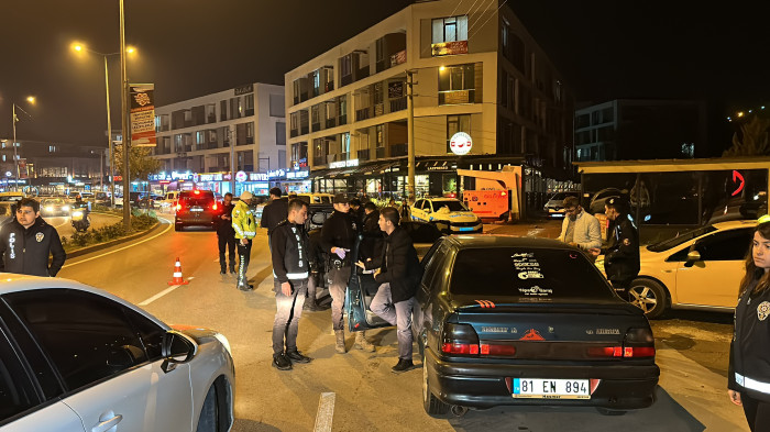 Üniversite bölgesinde Hem havadan hem karadan sıkı denetim yapıldı.