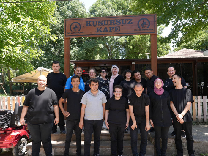 Ünlü Televizyoncu İkbal Gürpınar Düzce'de