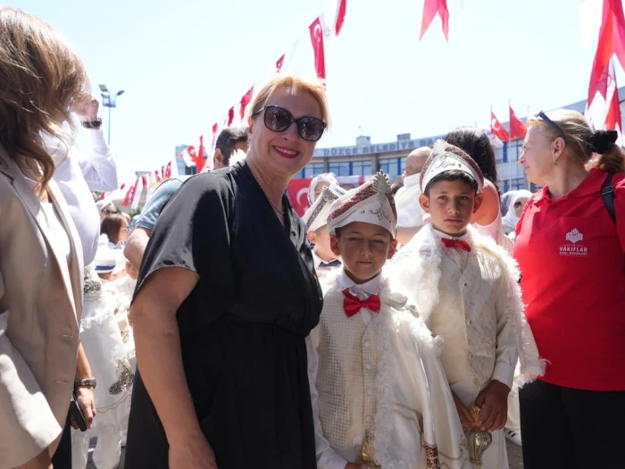 Sünnet şöleni şehirde bayram havası estirdi