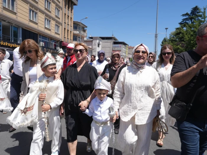 Sünnet şöleni şehirde bayram havası estirdi