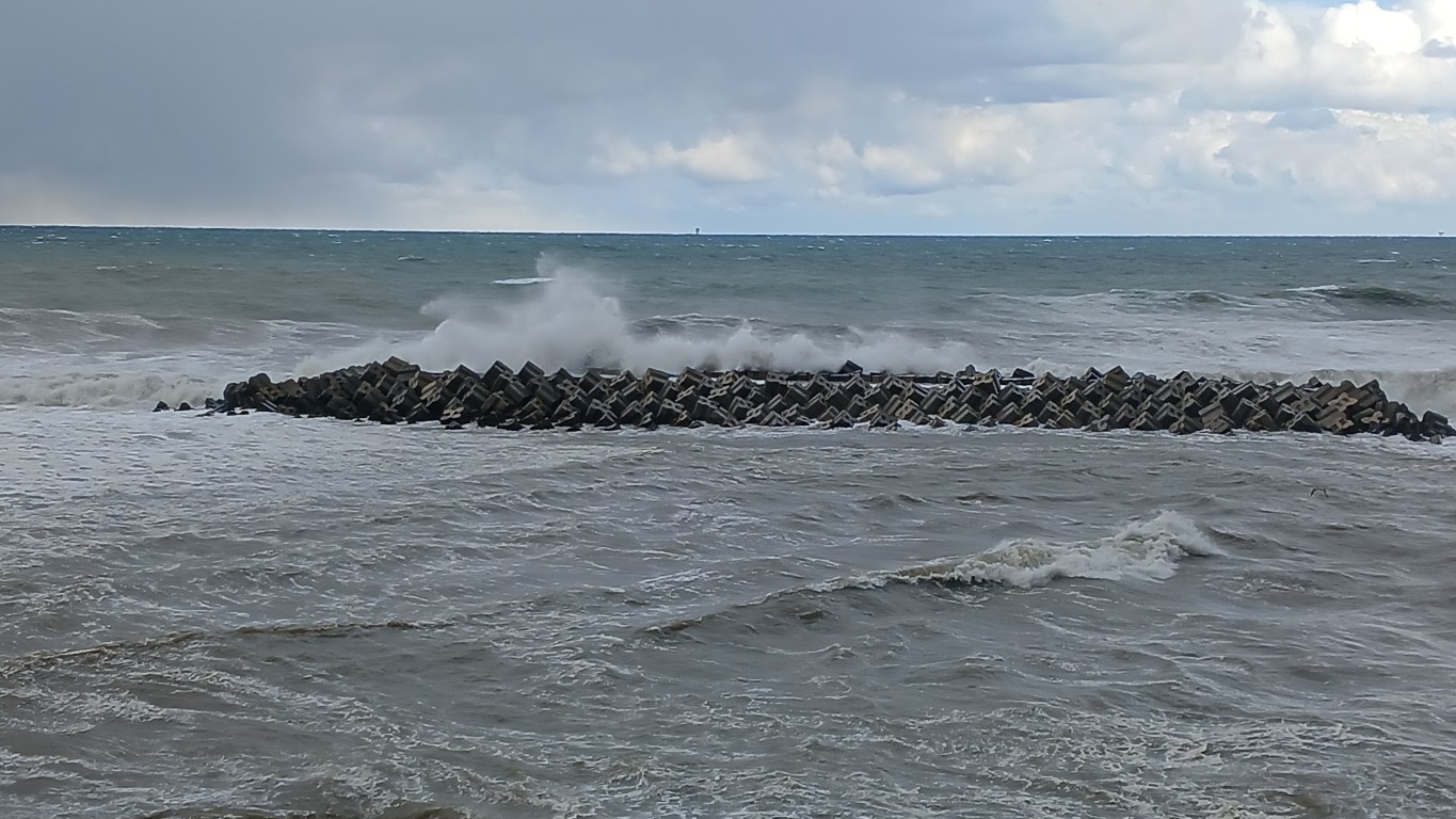 Batı Karadeniz’de fırtına etkili oluyor
