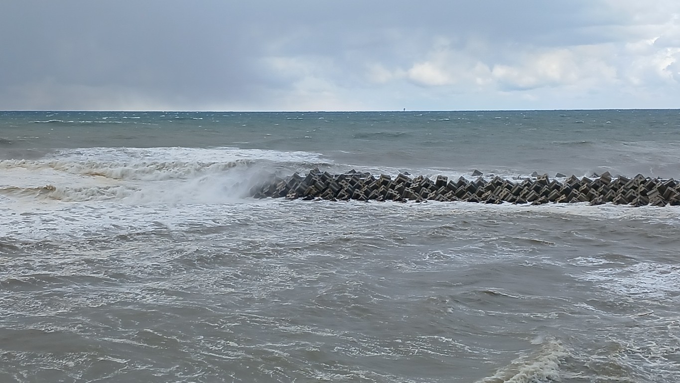 Batı Karadeniz’de fırtına etkili oluyor