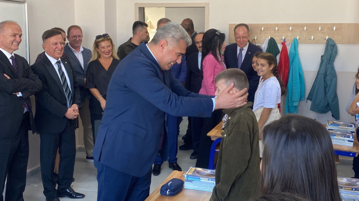 Şehrin en büyük ortaokulu Törenle hizmete açıldı