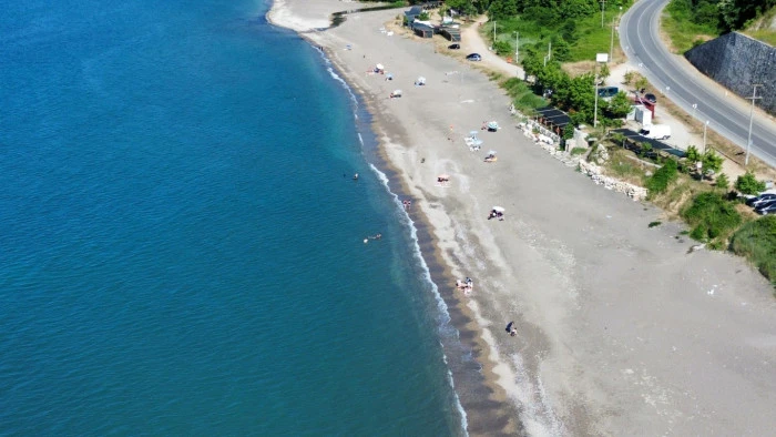Akçakoca'da sahiller boş kaldı