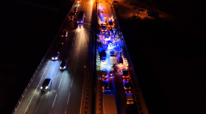 6 aracın karıştığı zincirleme kazada 4 kişi yaralandı