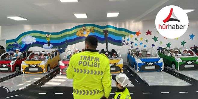 10 binin üzerinde trafik dedektifi yetişti