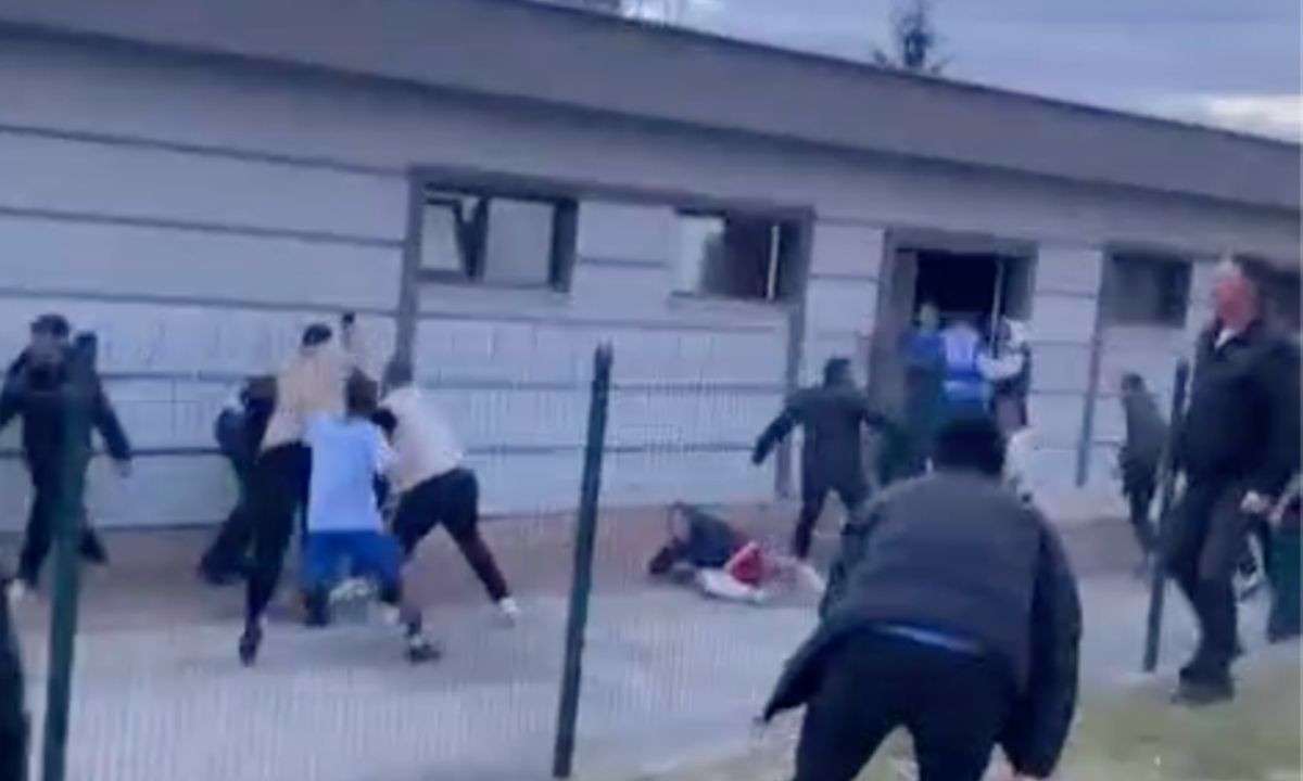 Amat&ouml;r K&uuml;me ma&ccedil;ında kavga! 