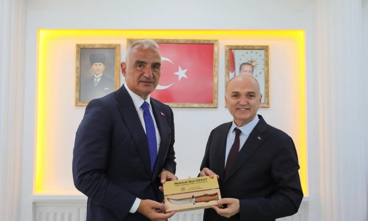 Bakan Mehmet Nuri Ersoy, Düzce'ye geldi