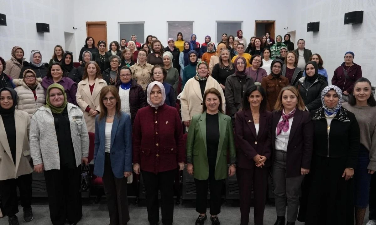 Bilim ve Teknolojide Kadın Konuşuldu! D&uuml;zce&rsquo;de Anlamlı Buluşma