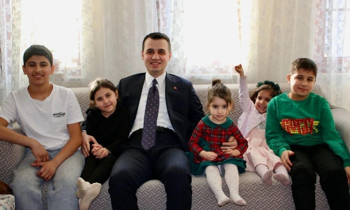 &Ccedil;ilimli'de Kaymakam Alpay'dan Depremzedelere Destek