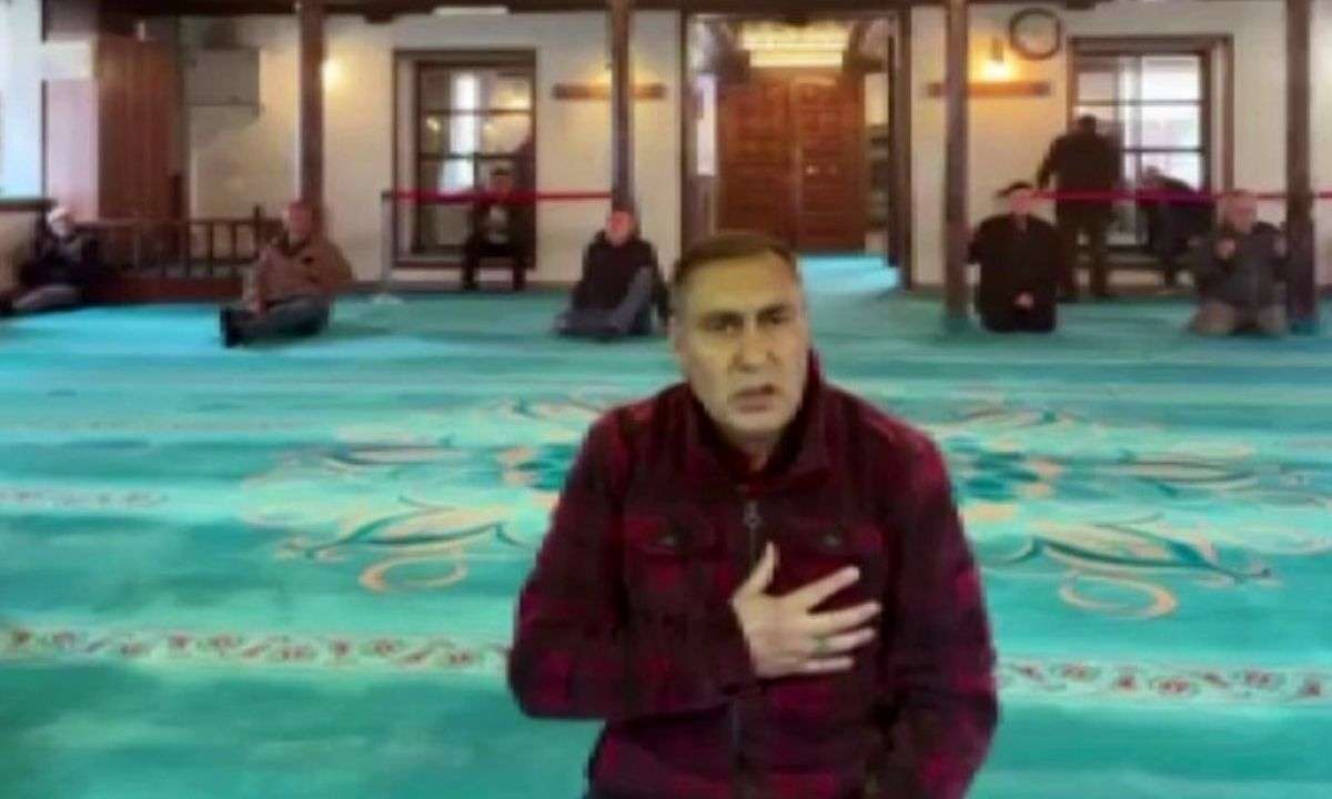 Depreme camide yakalandılar: Sarsıntının bitmesini tekbir ve salavatlar getirerek beklediler