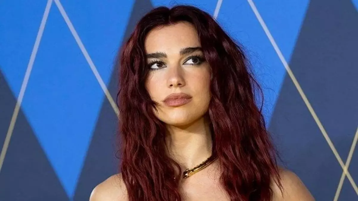 Dua Lipa sekt&ouml;r değiştiriyor! İşte yeni işi