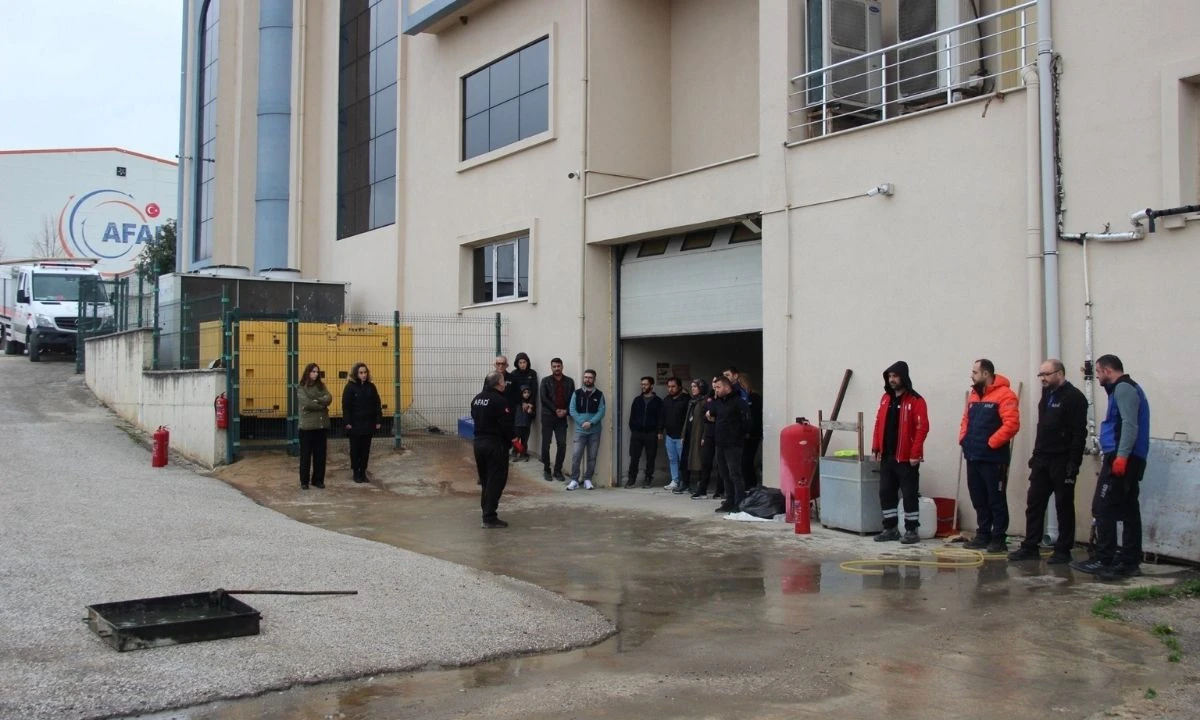 D&uuml;zce 112 Merkezi Afet Hazırlık Eğitimi