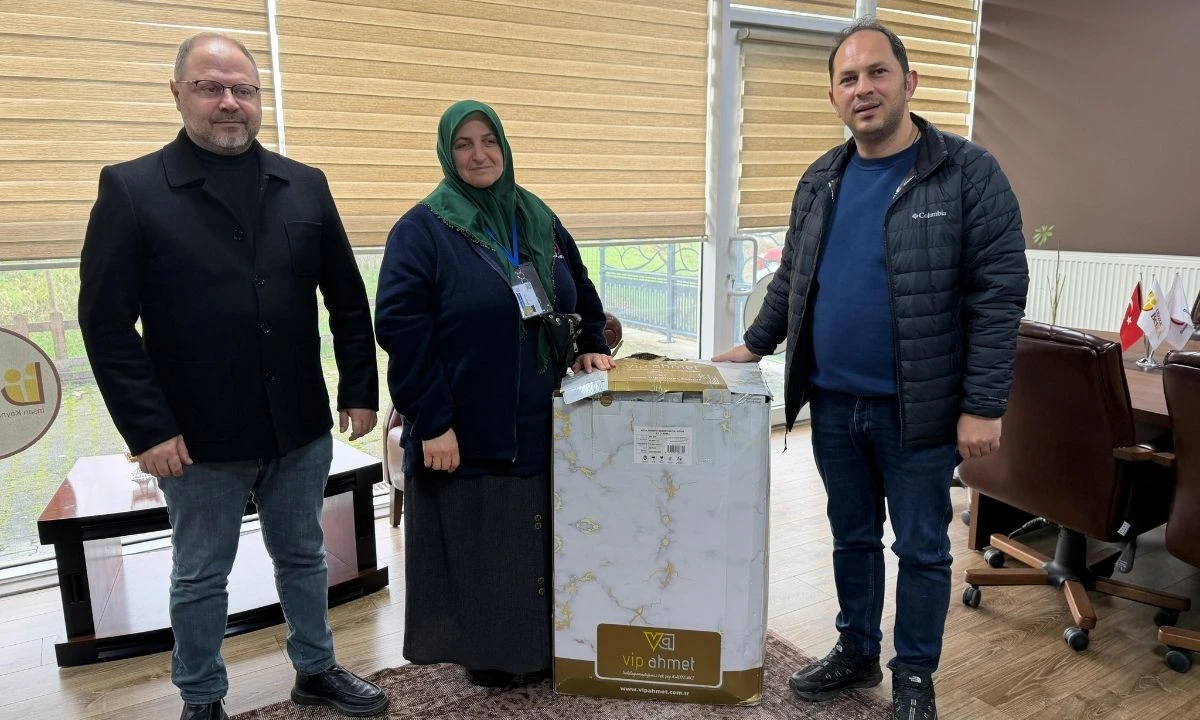 Düzce Belediyesi Tuna'ya Ödül Verdi