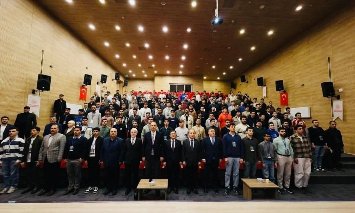 D&uuml;zce Gen&ccedil;leri Kocaeli M&uuml;hendislik Kampında