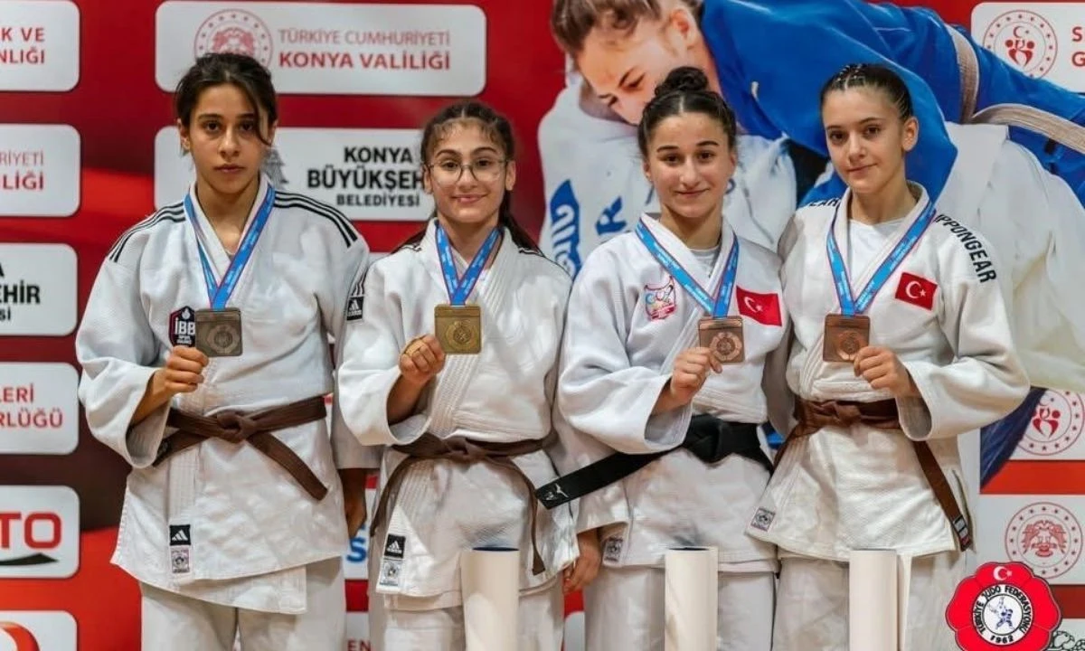 D&uuml;zce Judocuları &Uuml;mitler Zirvesi