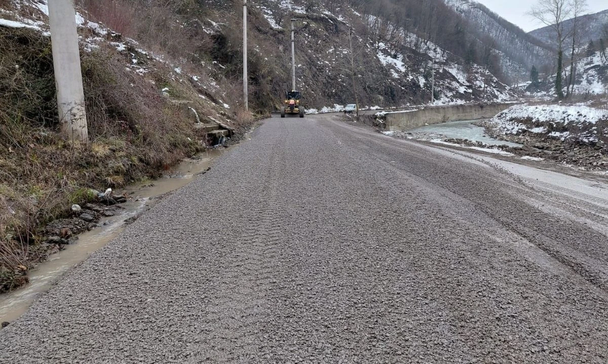 D&uuml;zce Uğur K&ouml;y&uuml; Yolu G&uuml;venlik Artırıldı