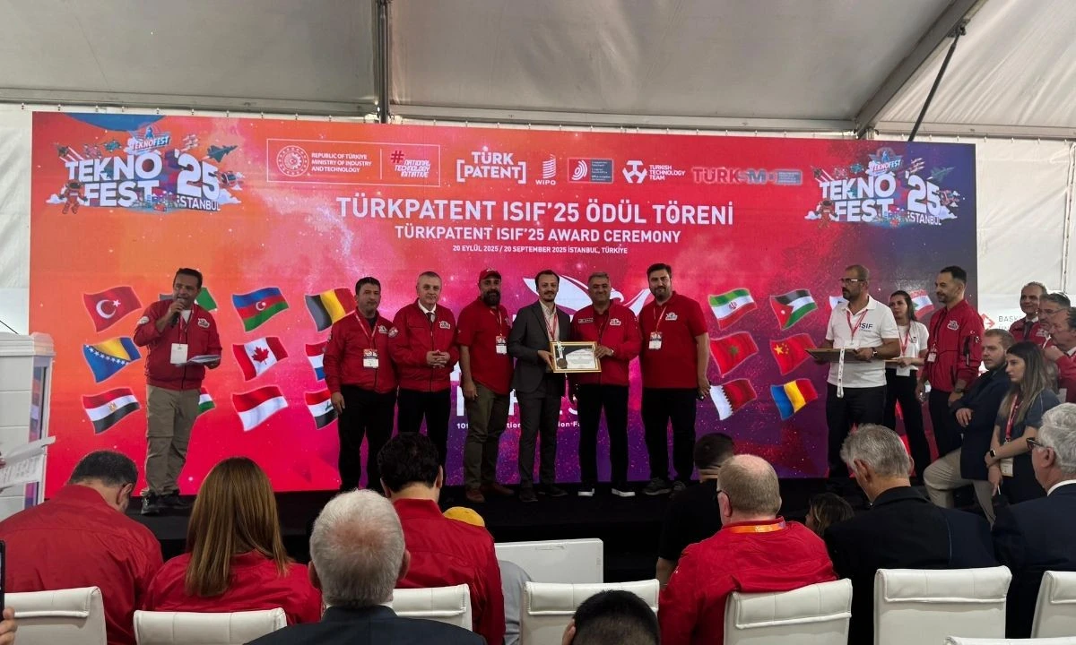 Düzce Üniversitesi Ebru Desenli Beton Gümüş Madalya