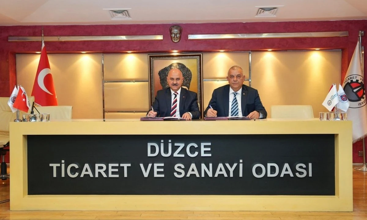 D&uuml;zce &Uuml;niversitesi ile DTSO Arasında Mesleki Eğitim Protokol&uuml; İmzalandı