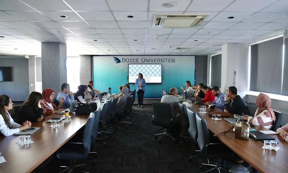 Düzce Üniversitesi’nde Erasmus+ KA220 projeleri atölyesi düzenlendi