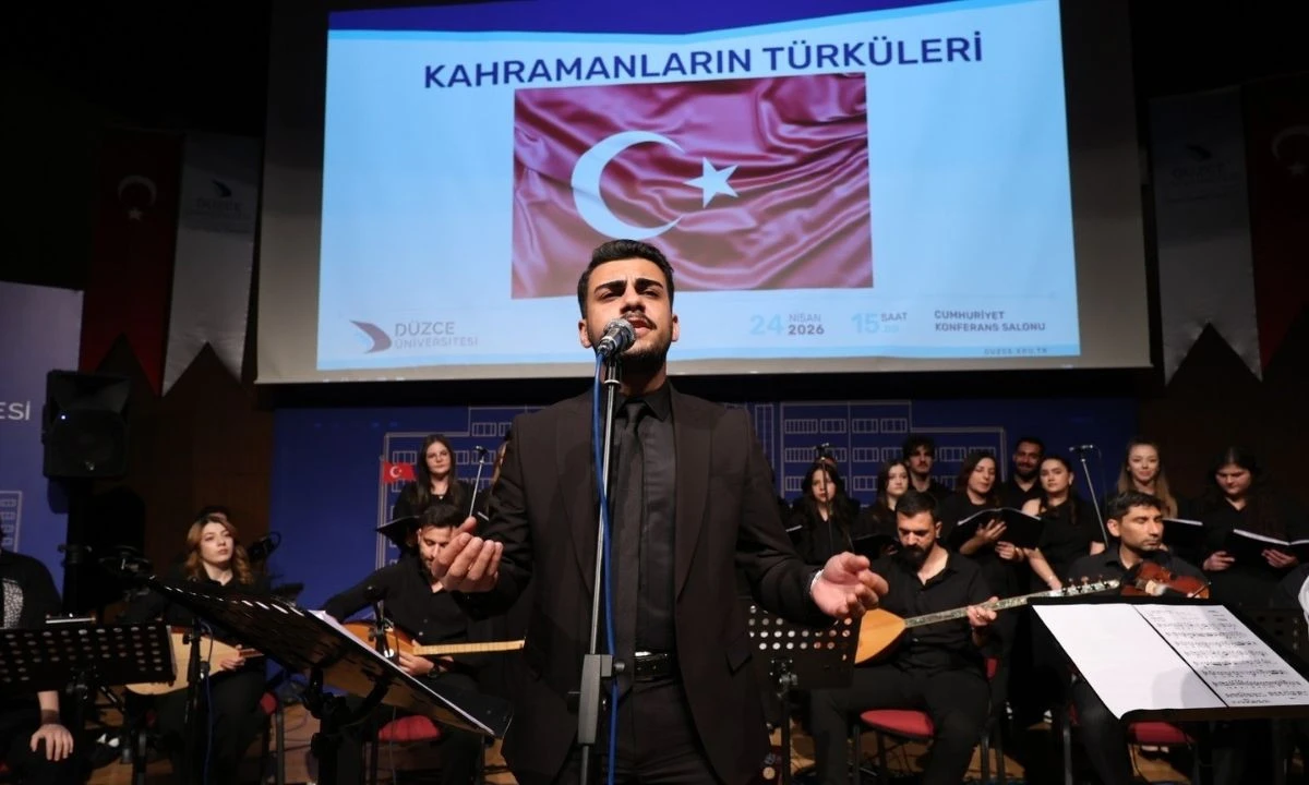D&uuml;zce &Uuml;niversitesi&rsquo;nde &ldquo;Kahramanların T&uuml;rk&uuml;leri&rdquo; Konseri Ger&ccedil;ekleştirildi