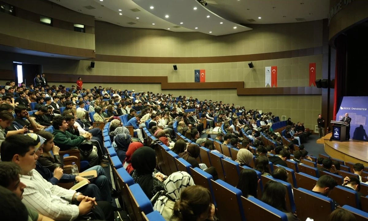 D&uuml;zce &Uuml;niversitesi&rsquo;nde Uluslararası M&uuml;hendislik Sempozyumu D&uuml;zenlendi