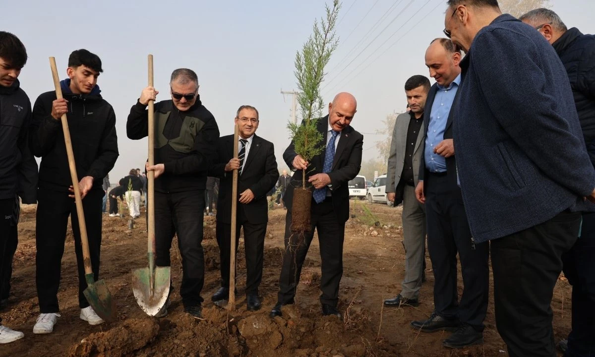 Düzce'de 250 Fidan Yeşil Vatan Seferberliği