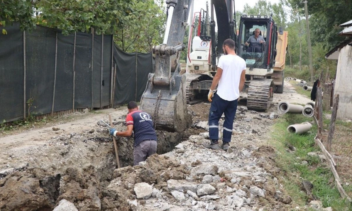 D&uuml;zce&rsquo;de 5 Ayda Binlerce Hizmet: Kanal A&ccedil;madan İ&ccedil;me Suyu Hattına Dev &Ccedil;alışma
