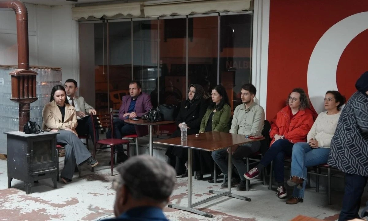 D&uuml;zce&rsquo;de Aile Akademisi Eğitimleri S&uuml;r&uuml;yor: K&ouml;ylerde Buluşma