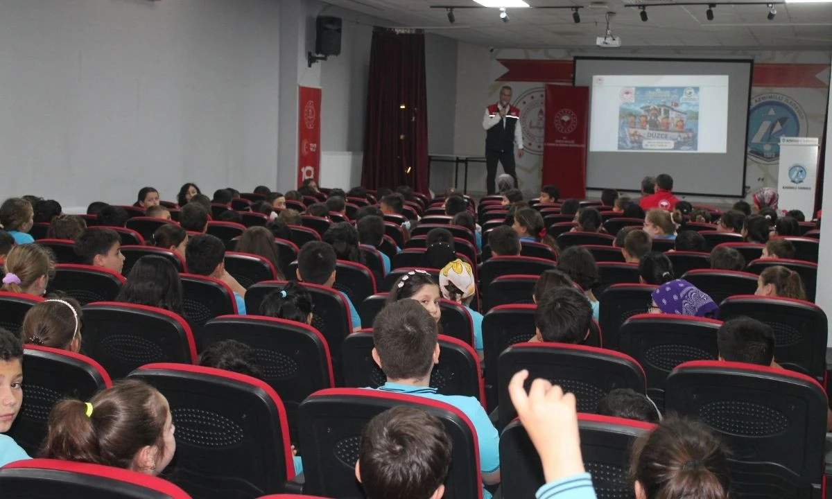D&uuml;zce&rsquo;de &Ouml;ğrencilere &ldquo;Sağlıklı Gıda ve Balık&ccedil;ılık&rdquo; Eğitimi