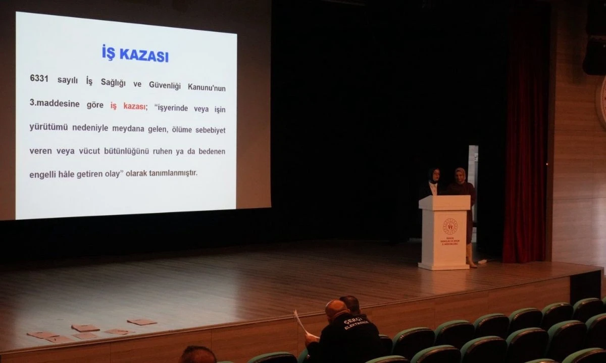 D&uuml;zce&rsquo;de Personele İş G&uuml;venliği Eğitimi