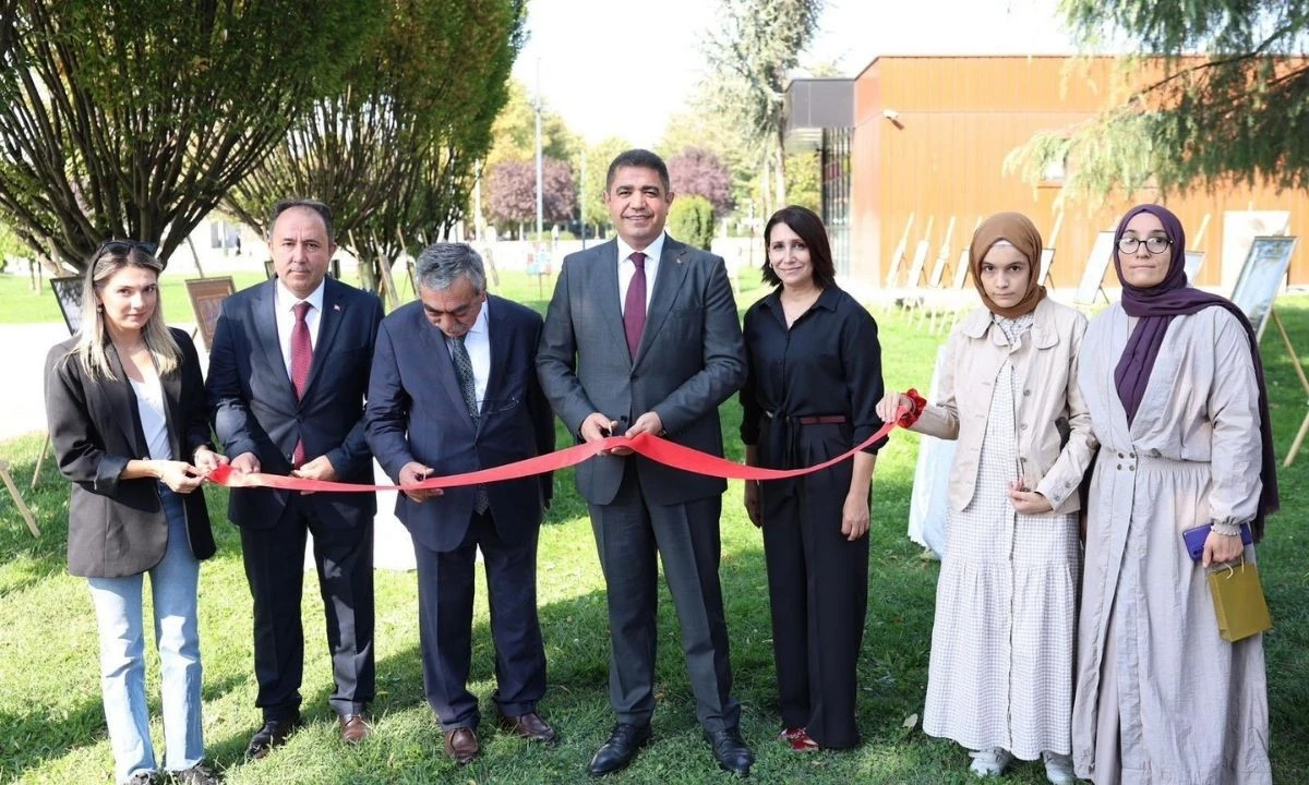 Düzce'de Yeni Ebru Sergisi Başladı