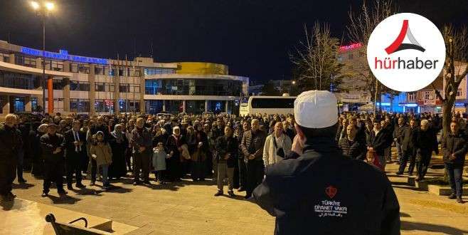 Düzce’den yola çıkan 37 kişilik kafile dualarla uğurlandı