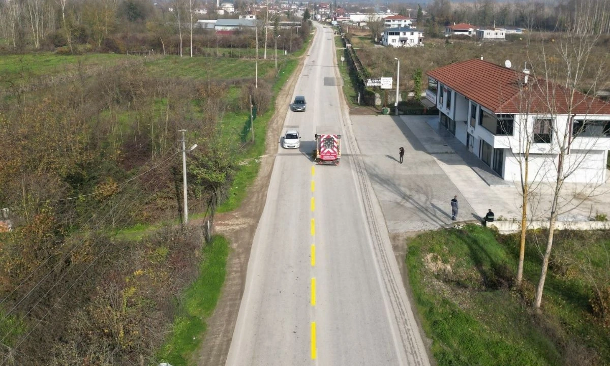 Güvenli Yol İçin Çilimli Düzce Caddesi Çizgileri