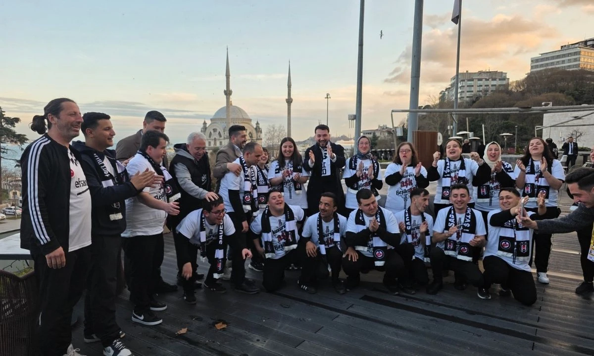 Hayalleri Ger&ccedil;ek Oldu! D&uuml;zceli &Ouml;zel Bireyler Beşiktaş Trib&uuml;n&uuml;nde