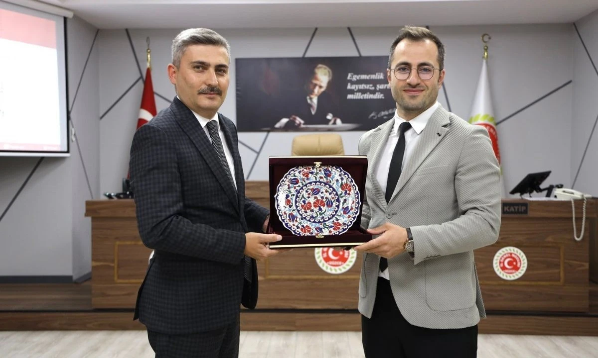 İhale mevzuatı özel idare personeline anlatıldı