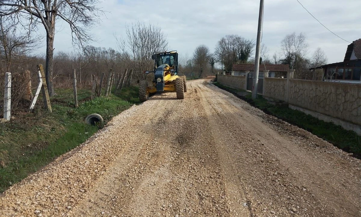 Karadere Hasanağa K&ouml;y Yolu Yenilendi D&uuml;zce