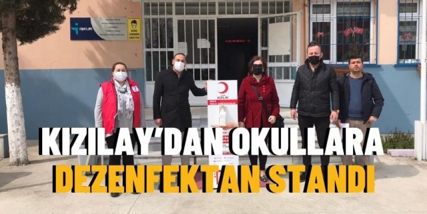 Kızılay’dan okullara dezenfektan standı