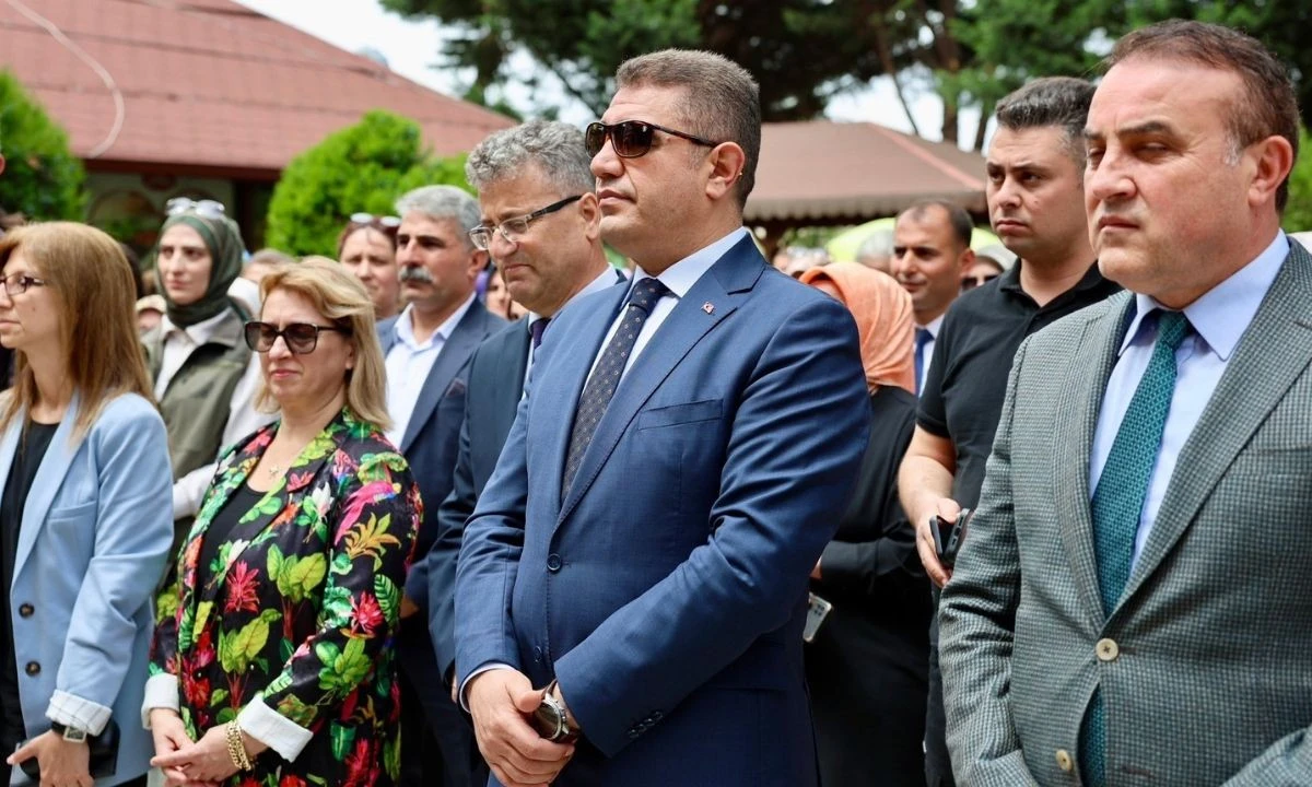 Kursiyerlerin yıl sonu sergisi ilgi gördü